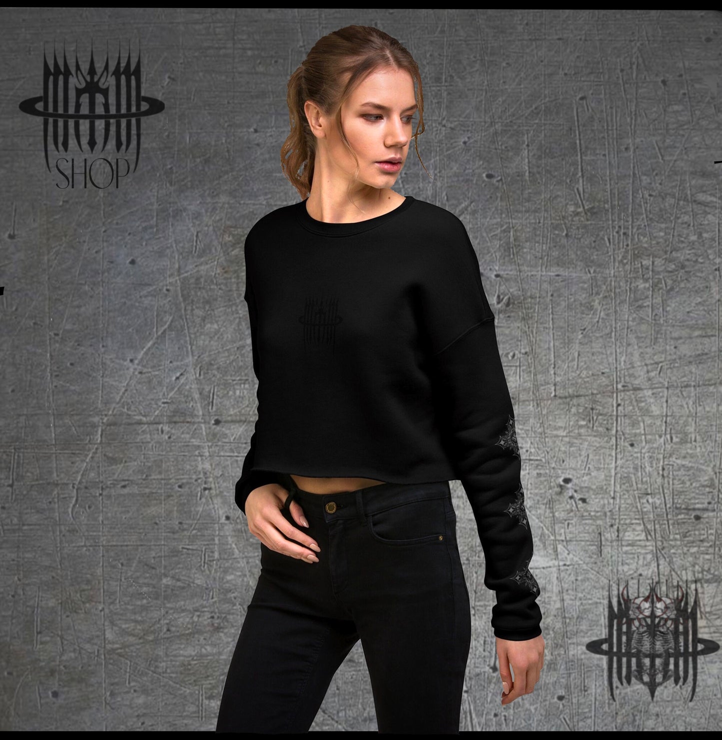 Chic Comfort: Cropped Sweatshirt with Soft Fabric and Fashion-Forward Design | MK0KM
